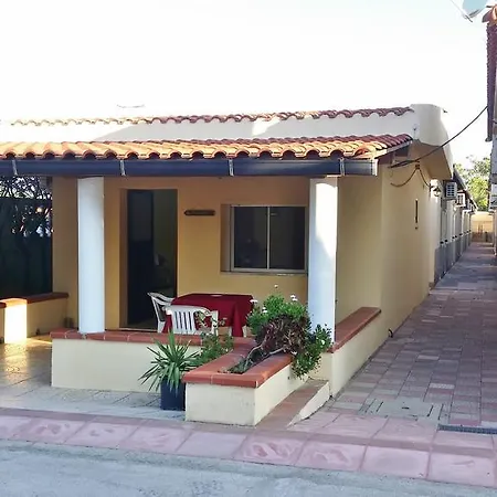 Baia Dello Stretto B&B 2*