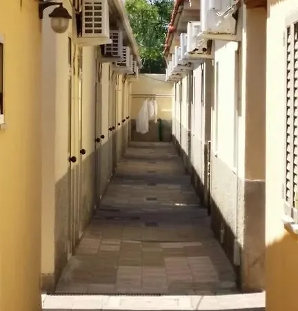 Baia Dello Stretto Bed & Breakfast 3*