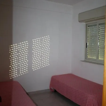 Baia Dello Stretto Bed & Breakfast 3*
