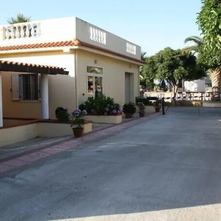 Bed and breakfast Baia Dello Stretto 3*