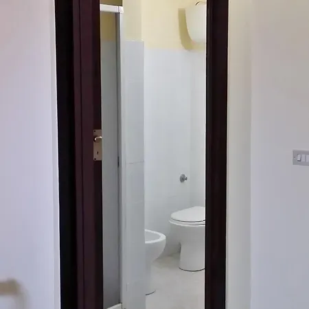 Baia Dello Stretto Bed & Breakfast 3*