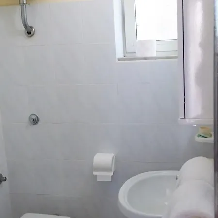 Baia Dello Stretto Bed & Breakfast 3*