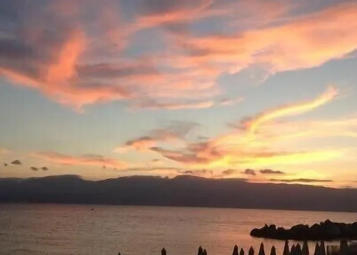 Baia Dello Stretto ベッド・アンド・ブレックファスト 3*