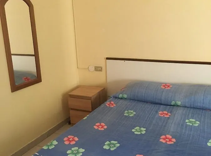 Baia Dello Stretto 住宿加早餐酒店 Gallico Marina