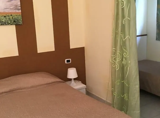 住宿加早餐酒店 Baia Dello Stretto Gallico Marina